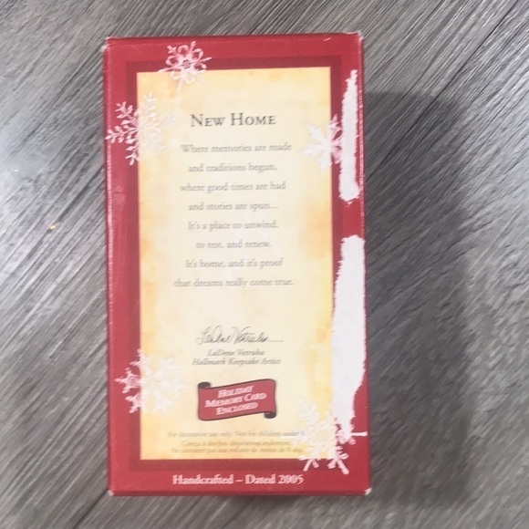 Hallmark NIB “New Home 2005” Collectors Series Ornament - Picture 4 of 9